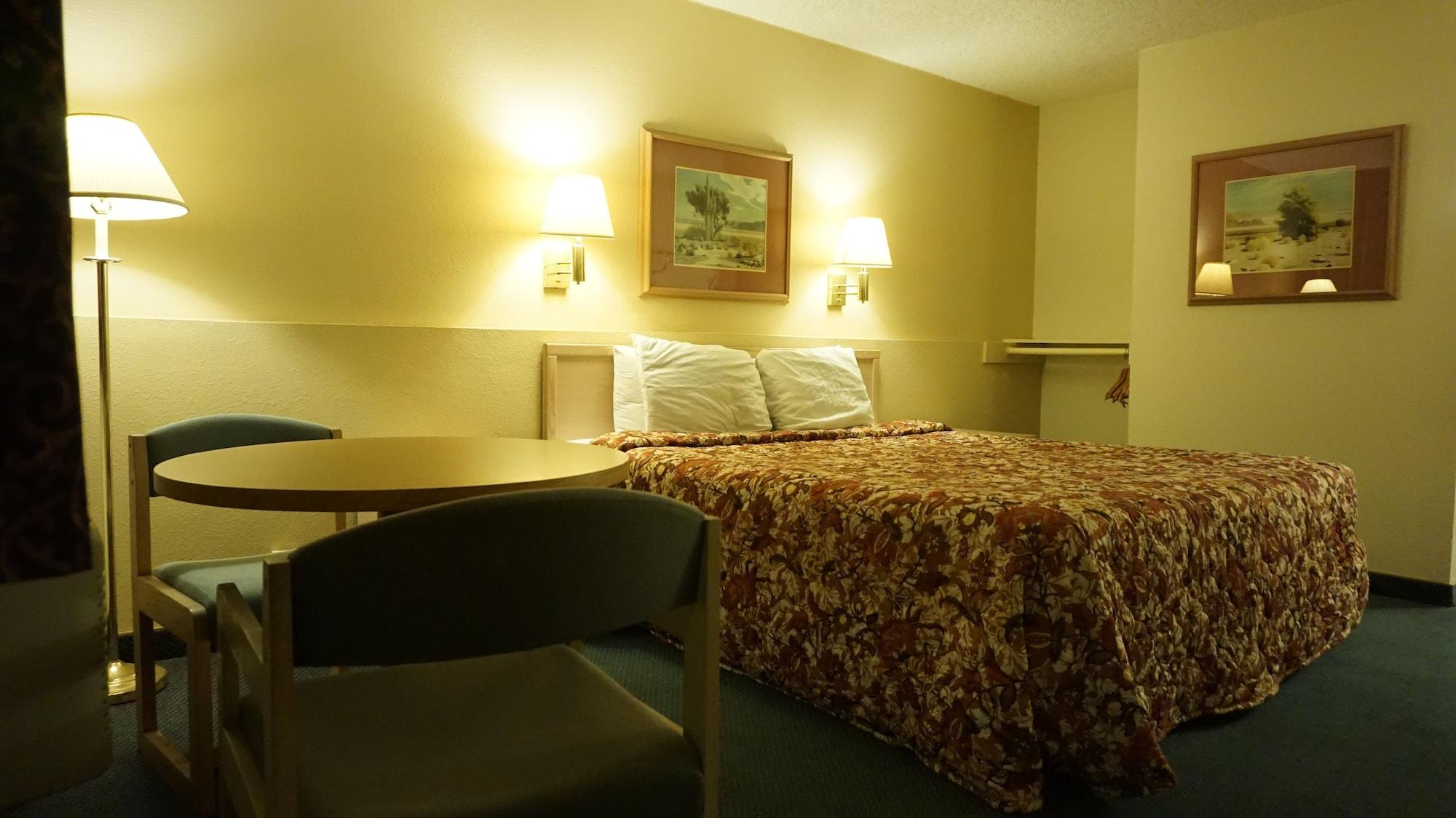Travelodge By Wyndham Imperial -