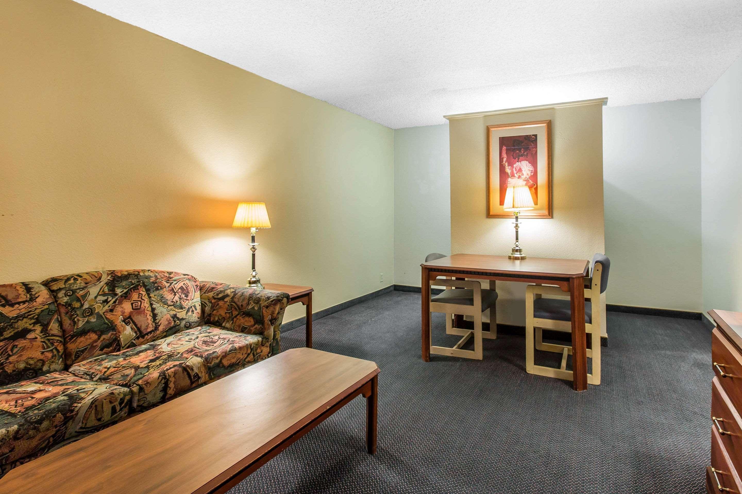Travelodge By Wyndham Imperial - 2* El Centro