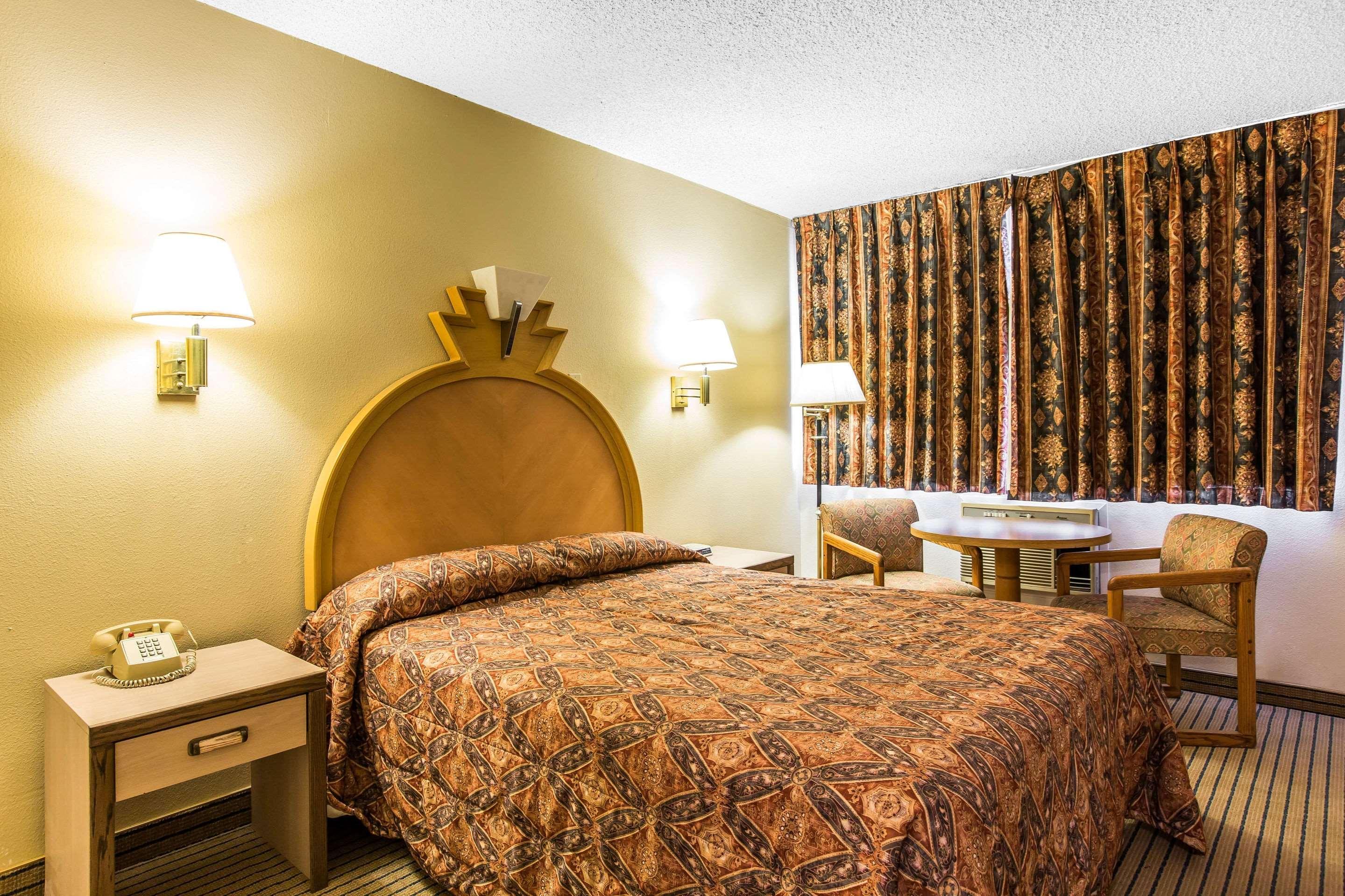Travelodge By Wyndham Imperial - 2*