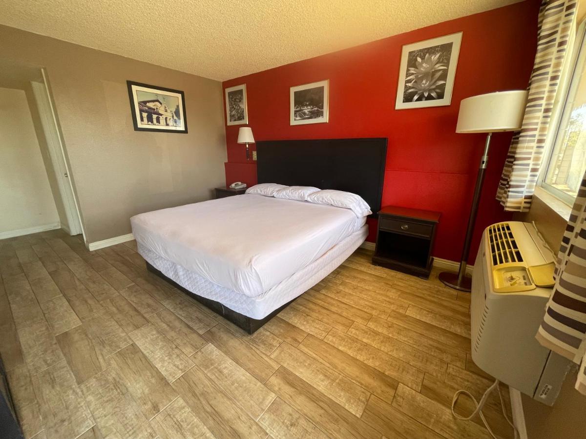 Travelodge By Wyndham Imperial - El Centro