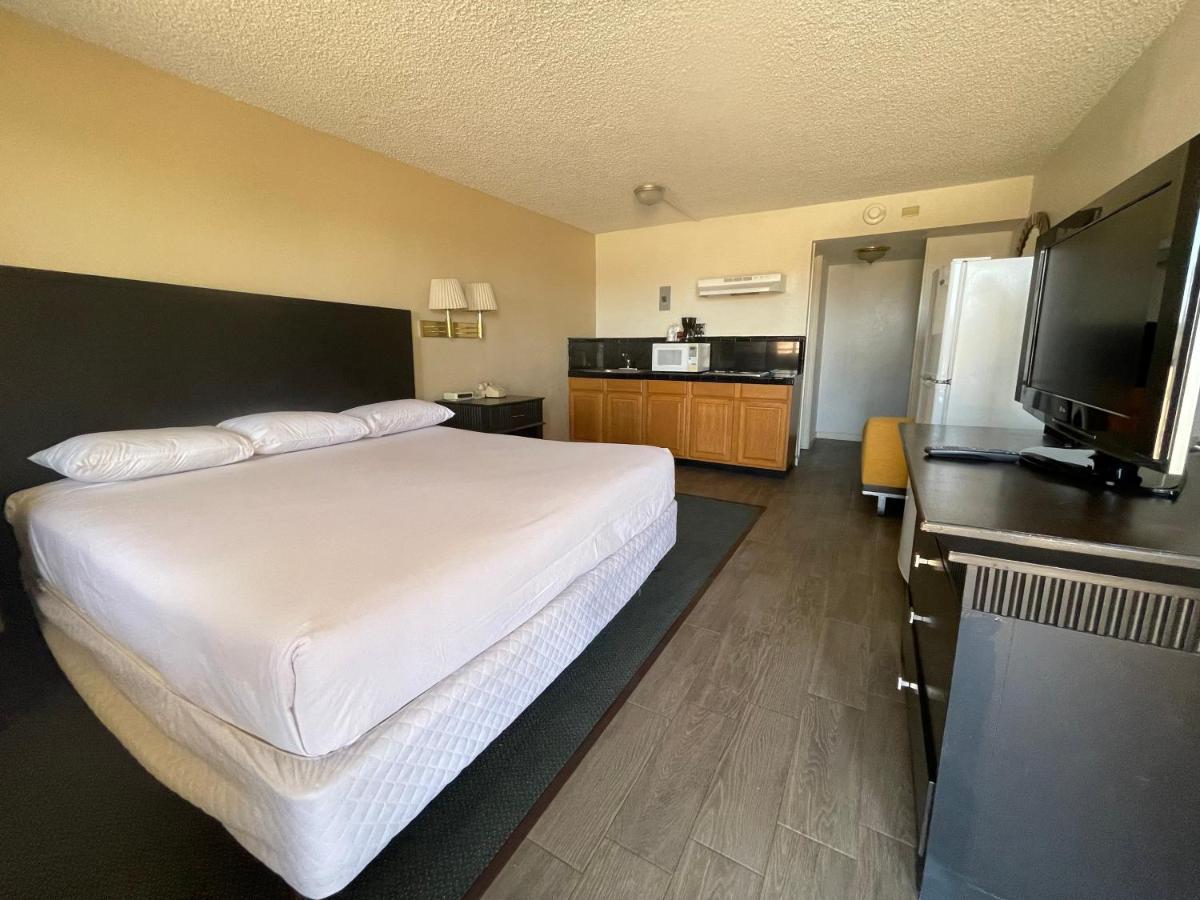 Travelodge By Wyndham Imperial - 2* El Centro